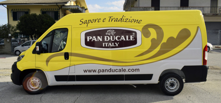 decorazione integrale ducato - car wrapping